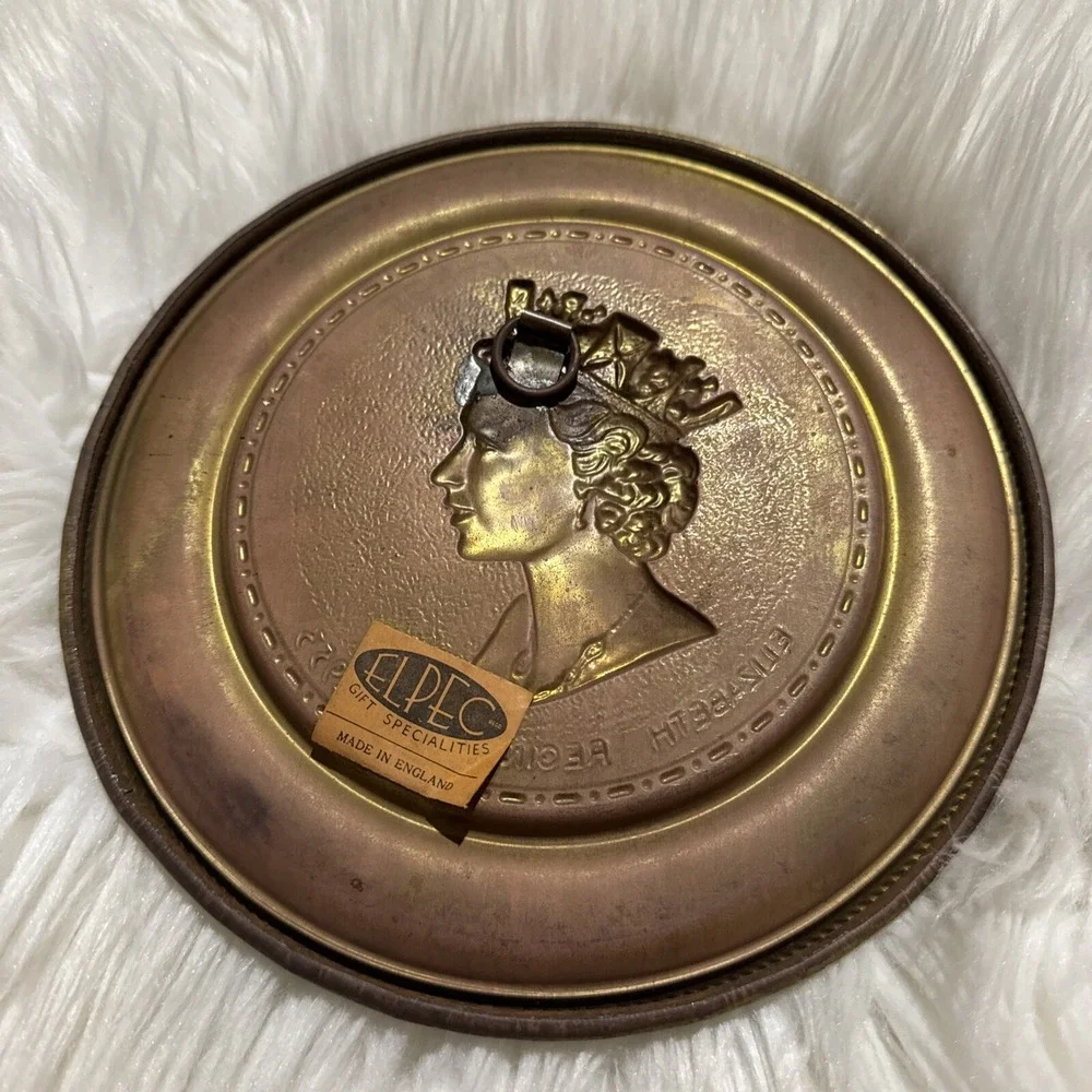 elpec england VERY RARE Queen Elizabeth 1953 Coronation Plaque Wall Art Brass